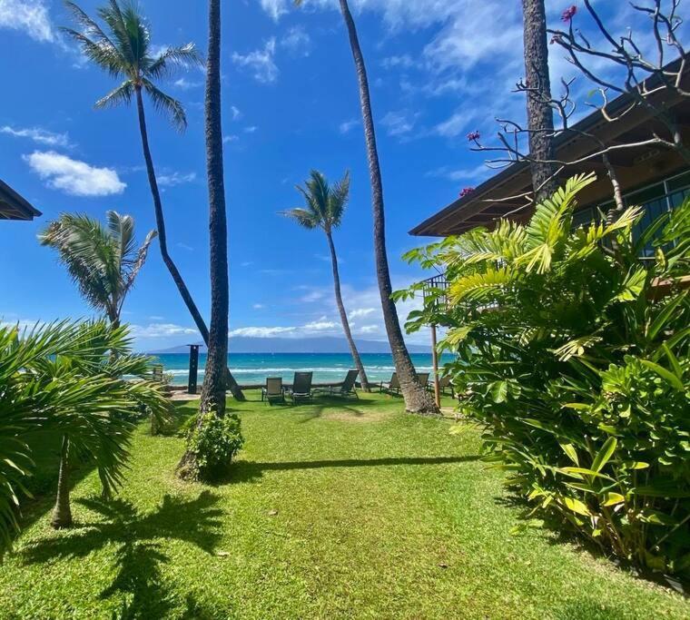 Oceanfront With Aircon-Hear The Waves-Amazing Views-Wifi Lägenhet Lahaina Exteriör bild