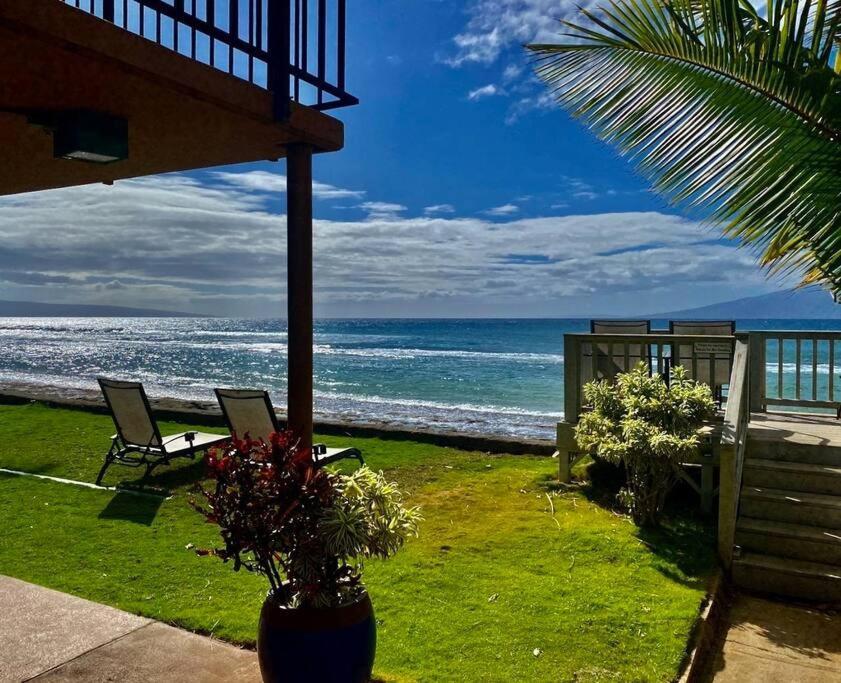 Oceanfront With Aircon-Hear The Waves-Amazing Views-Wifi Lägenhet Lahaina Exteriör bild