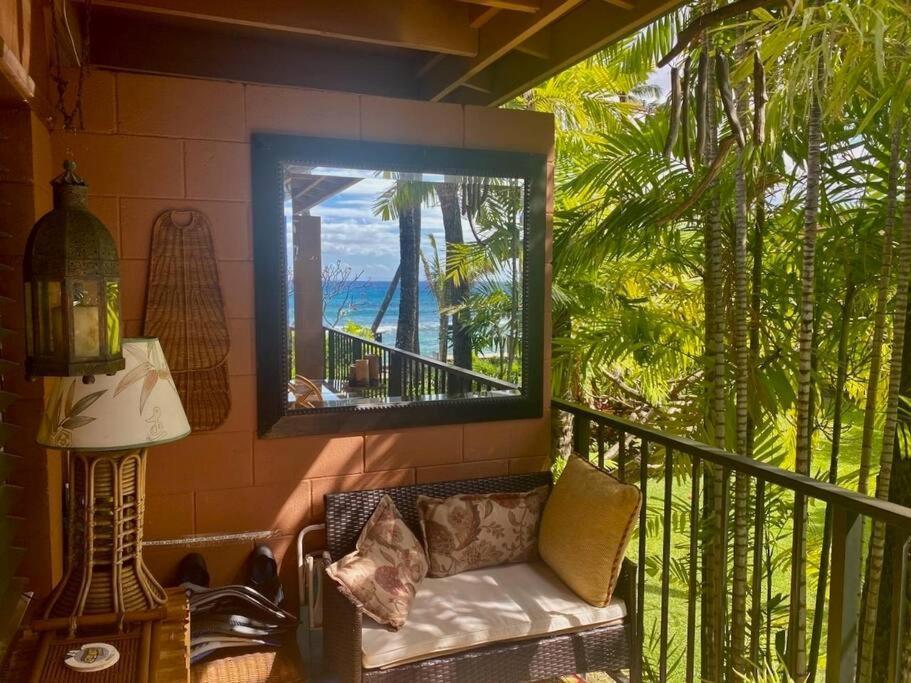 Oceanfront With Aircon-Hear The Waves-Amazing Views-Wifi Lägenhet Lahaina Exteriör bild